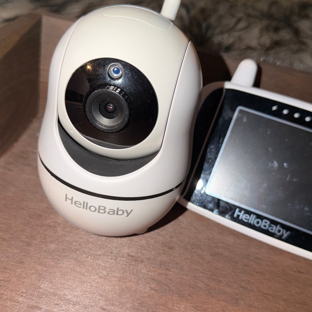HelloBaby Baby Monitor Model HB66 - Picture 2 of 5